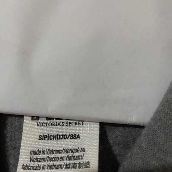 PINK pullover hoodie - Picture 2 of 2